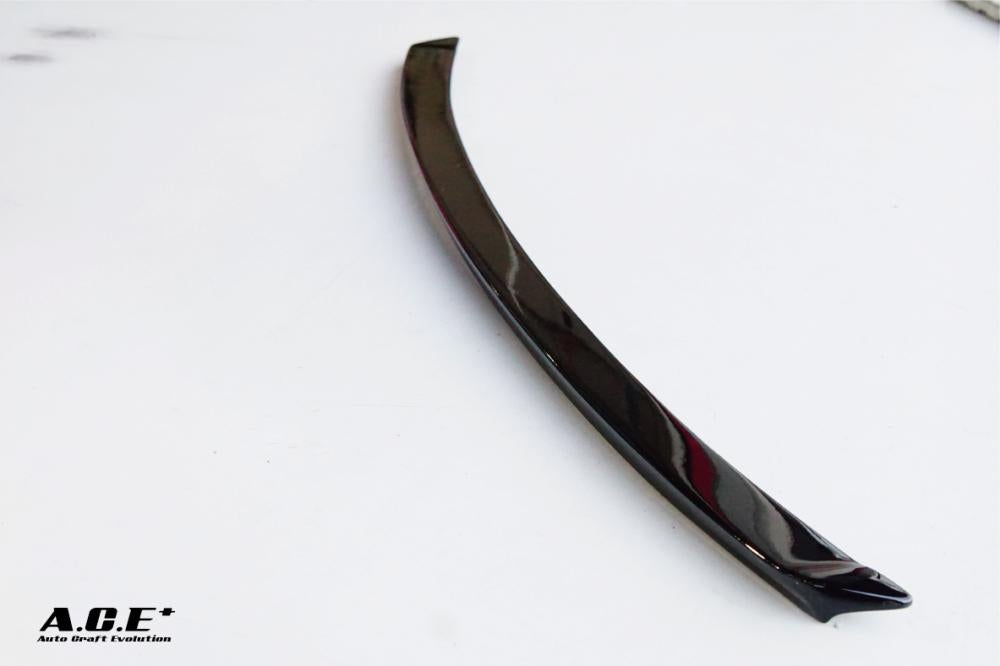 GRヤリスバックドアガーニッシュ バックドアガーニッシュ干渉傷の補修（トヨタ GRヤリス・MXPA10