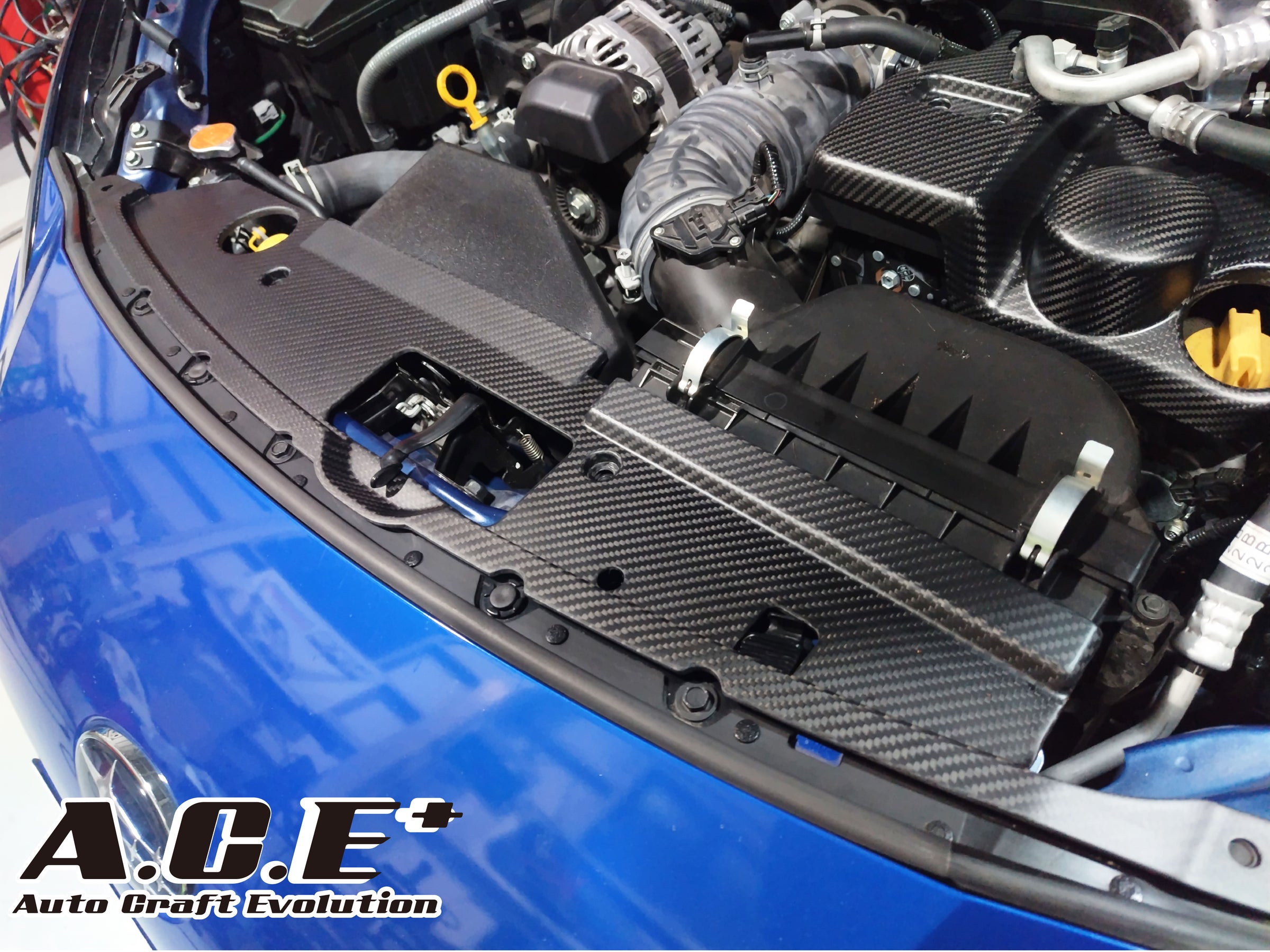 A.C.E オートクラフト 3連メーターパネル カーボン 86 BRZ A.C.E オートクラフト 3連メーターパネル カーボン 86 BRZ（ZN8